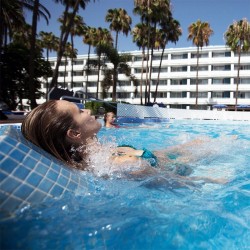 Gresite piscina Hisbalit antideslizante Mar